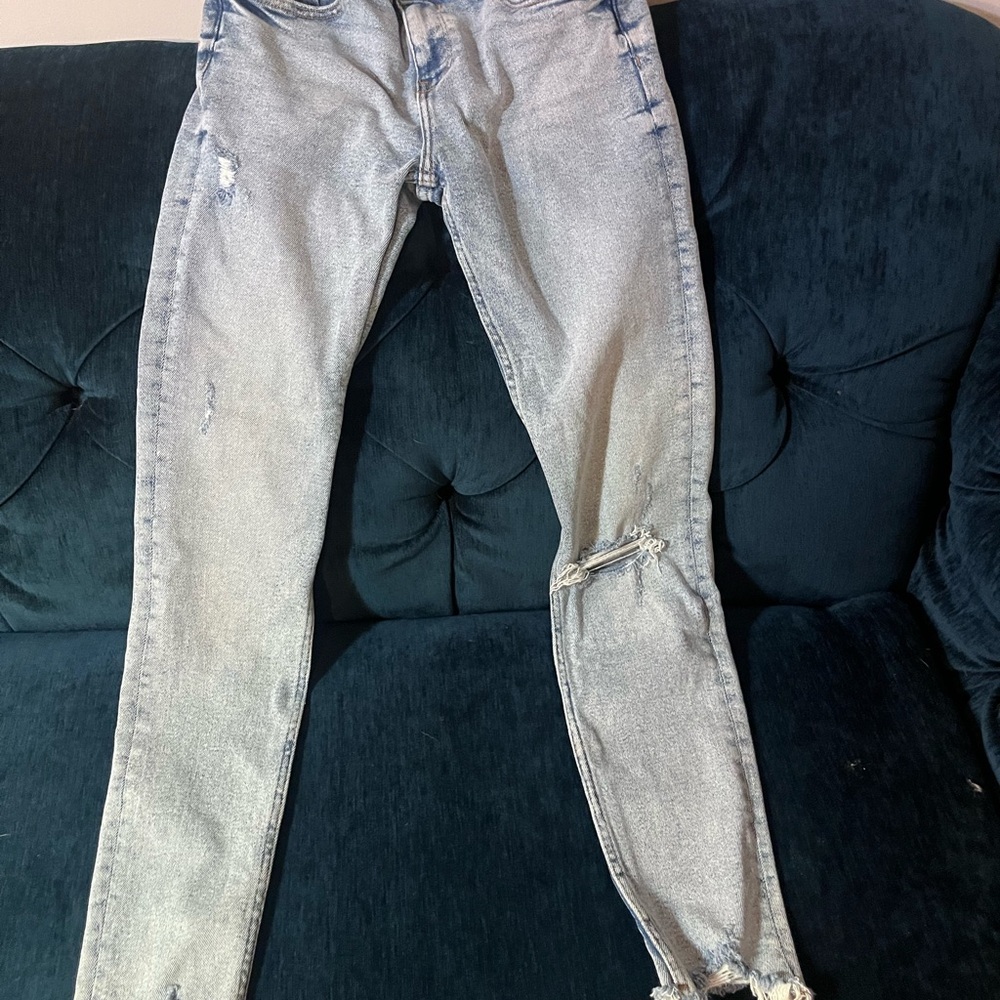 Zara Light Blue Distressed Ankle Jeans